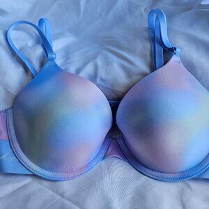 NWT Victoria's Secret‎ PinkWear Everywhere T-Shirt Lightly Lined Bra